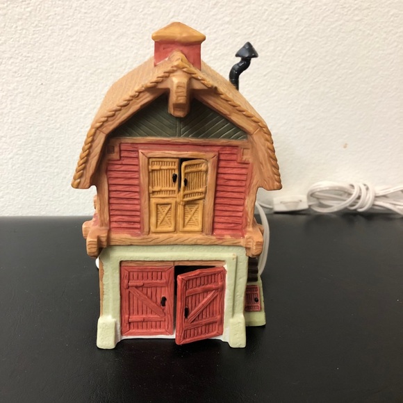 Our Town Thomas House Lighted Christmas Porcelain - Picture 7 of 15